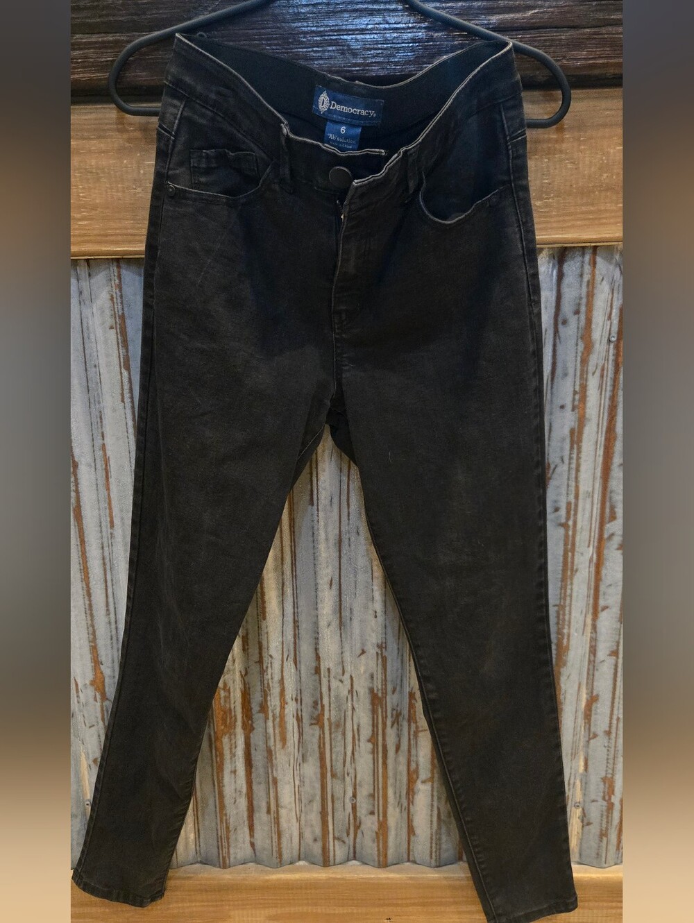 Democracy Black Button-Front Casual skinny Jeans -size 6